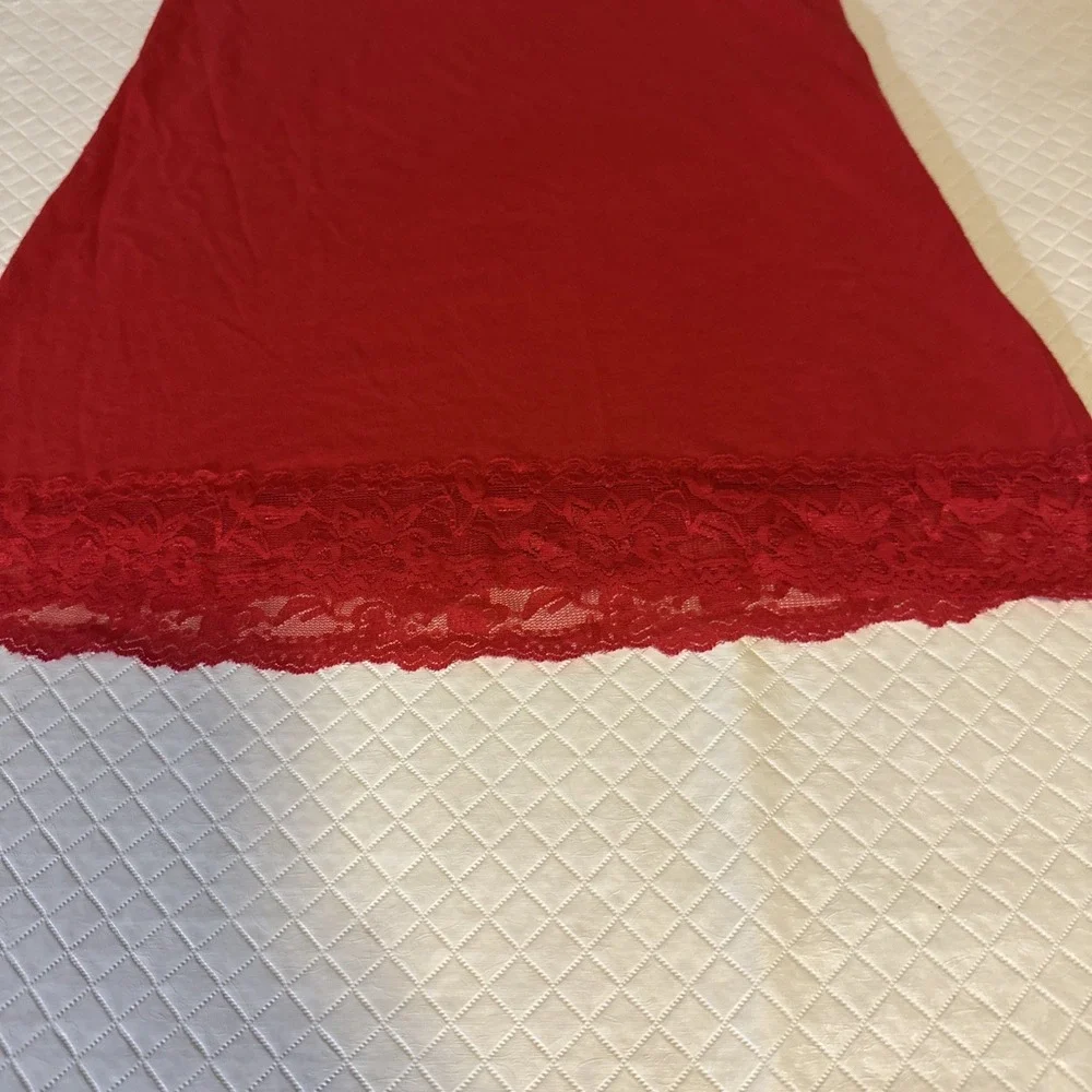 A&B Active Basic Womens Tank Top‎ Camisole Size S/M Red V Neck Lace Trim
